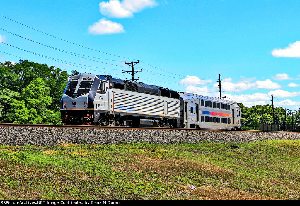 NJT 4027 on X Train